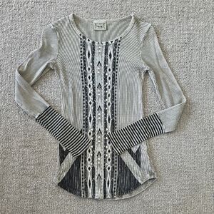 Vocal Black and Gray Patterned Long Sleeve Top